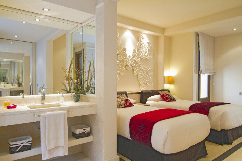 Gran Alondra Hotel ปูแอร์โตเดลคาร์เมน ภายนอก รูปภาพ