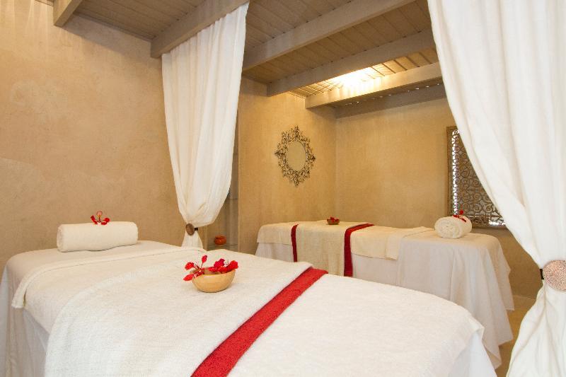 Gran Alondra Hotel ปูแอร์โตเดลคาร์เมน ภายนอก รูปภาพ