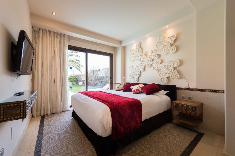 Gran Alondra Hotel ปูแอร์โตเดลคาร์เมน ภายนอก รูปภาพ
